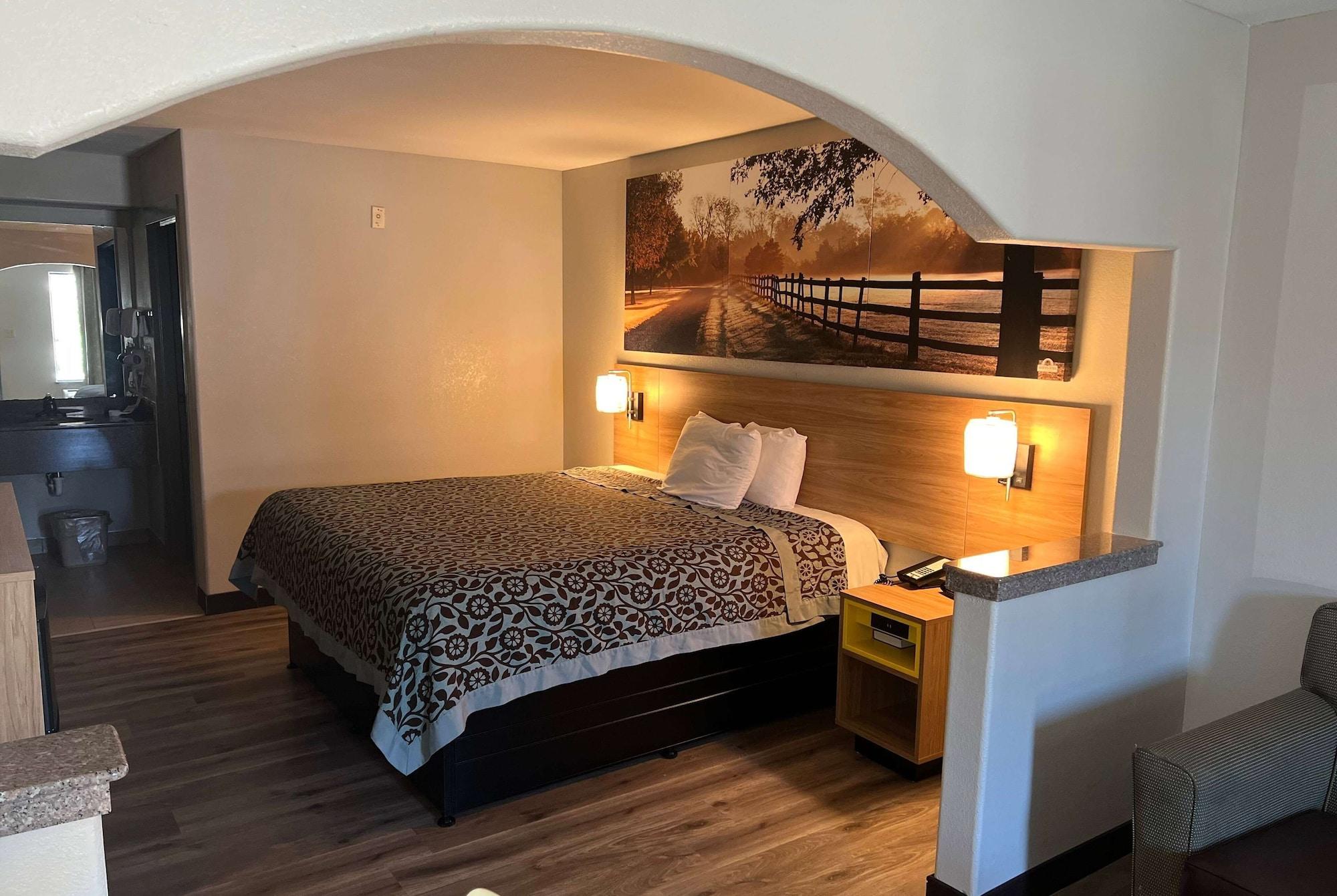 Days & By Wyndham Hotel Opelousas