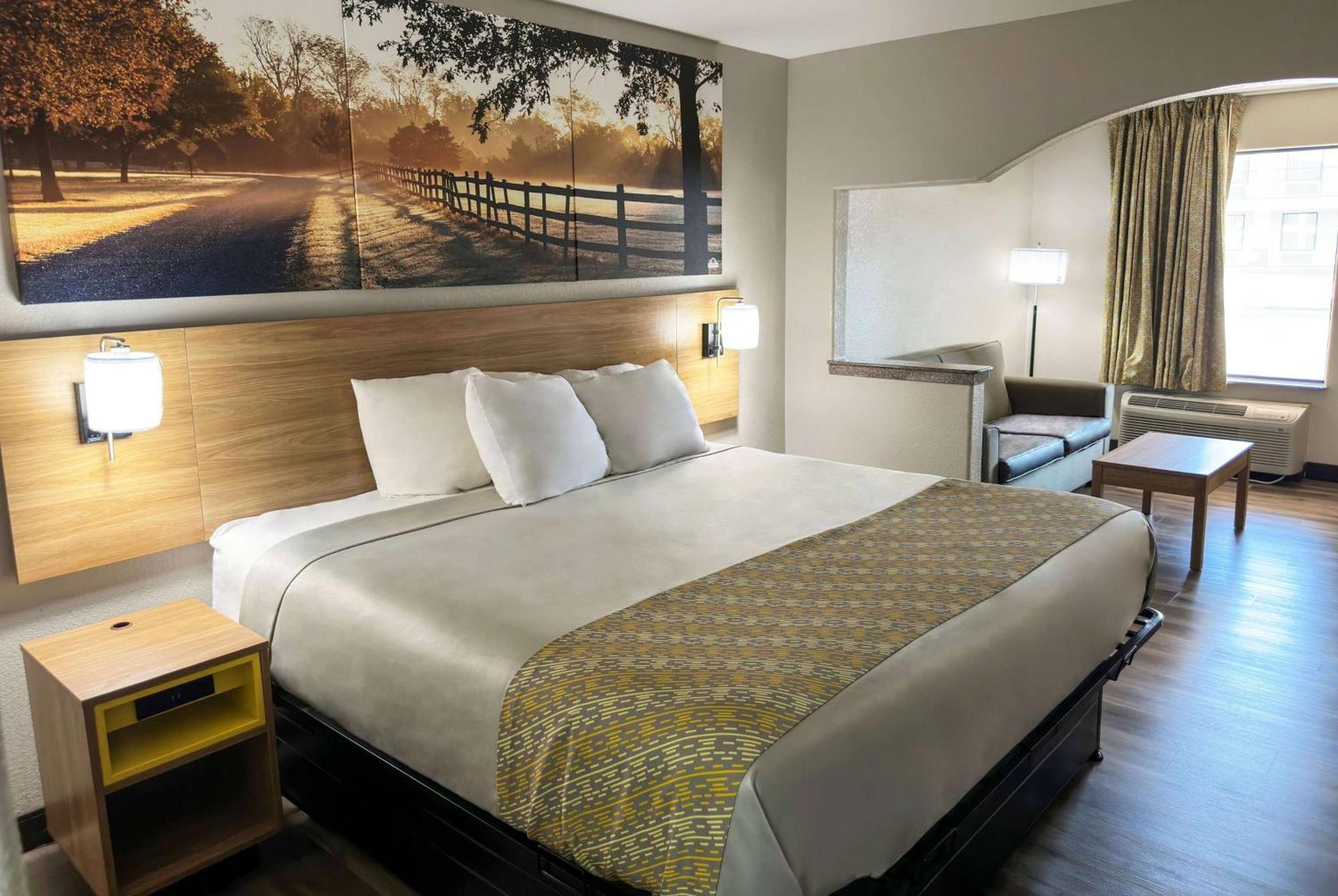Days & By Wyndham Hotel Opelousas